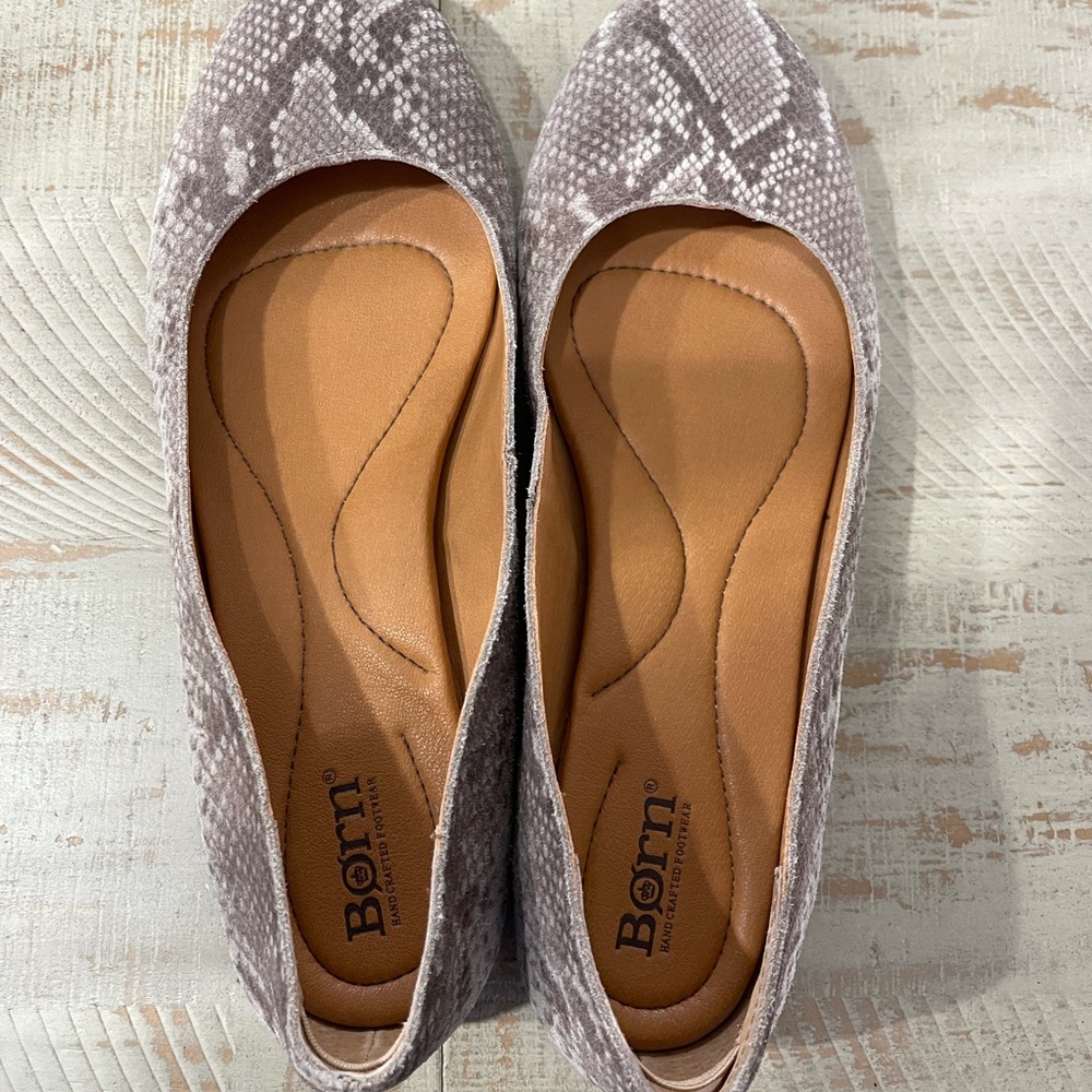 Born Adour snakeskin print suede shoe size 7.5m